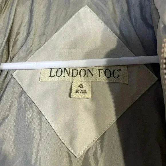 London Fog Womens XSP Tan Beige Lightweight Hooded Jacket Pockets *Flaw - Picture 7 of 9